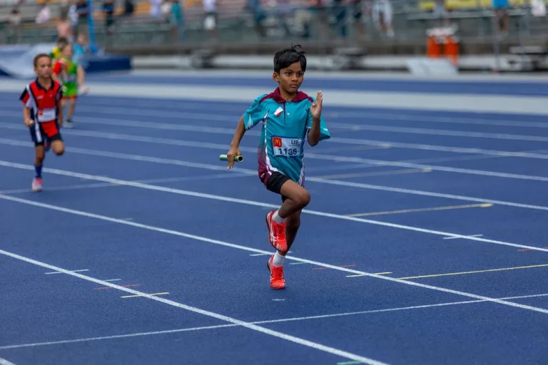Sprinting Under 7 Boy relays